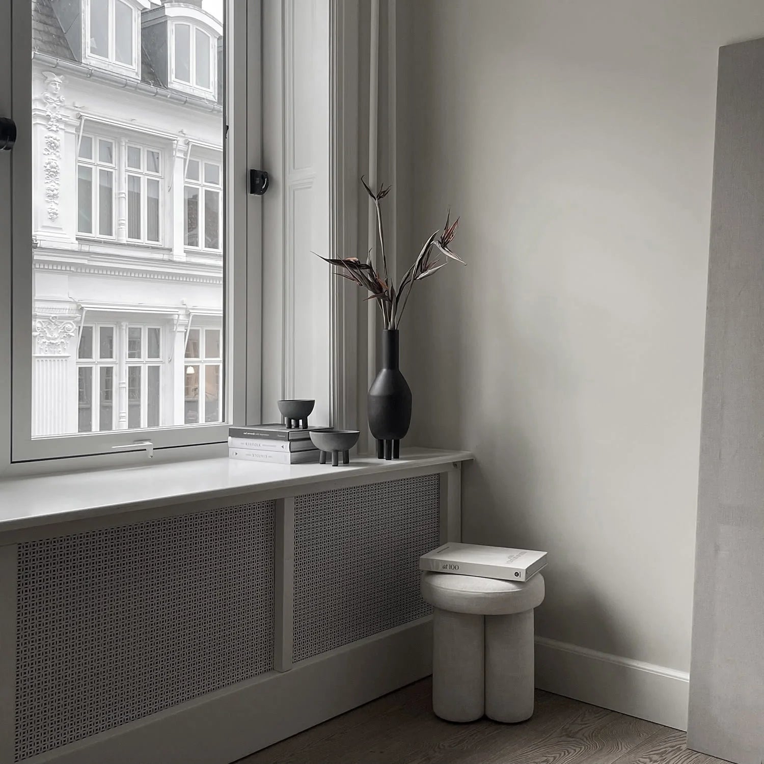 Duck Vase, Slim - Coffee