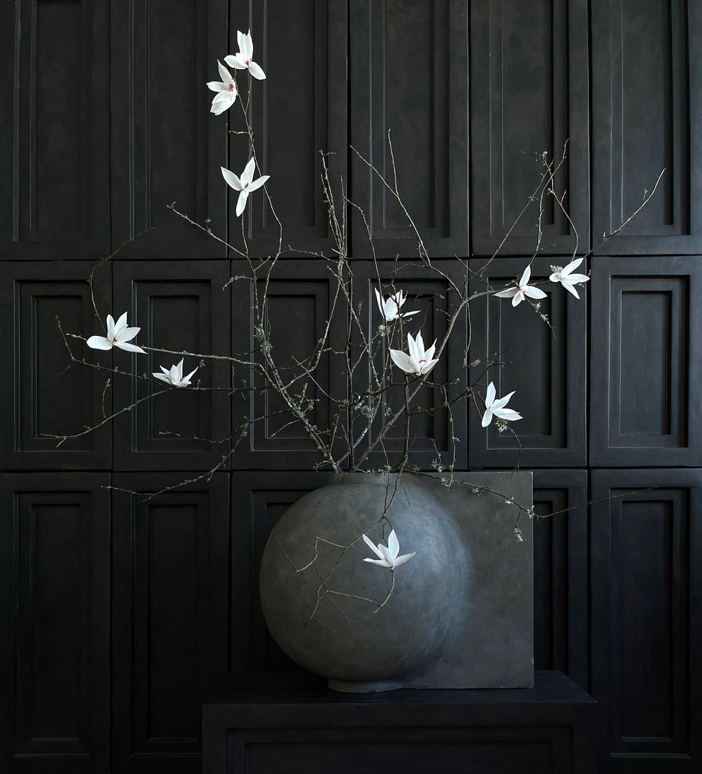 Offset Vase, Big - Dark Grey
