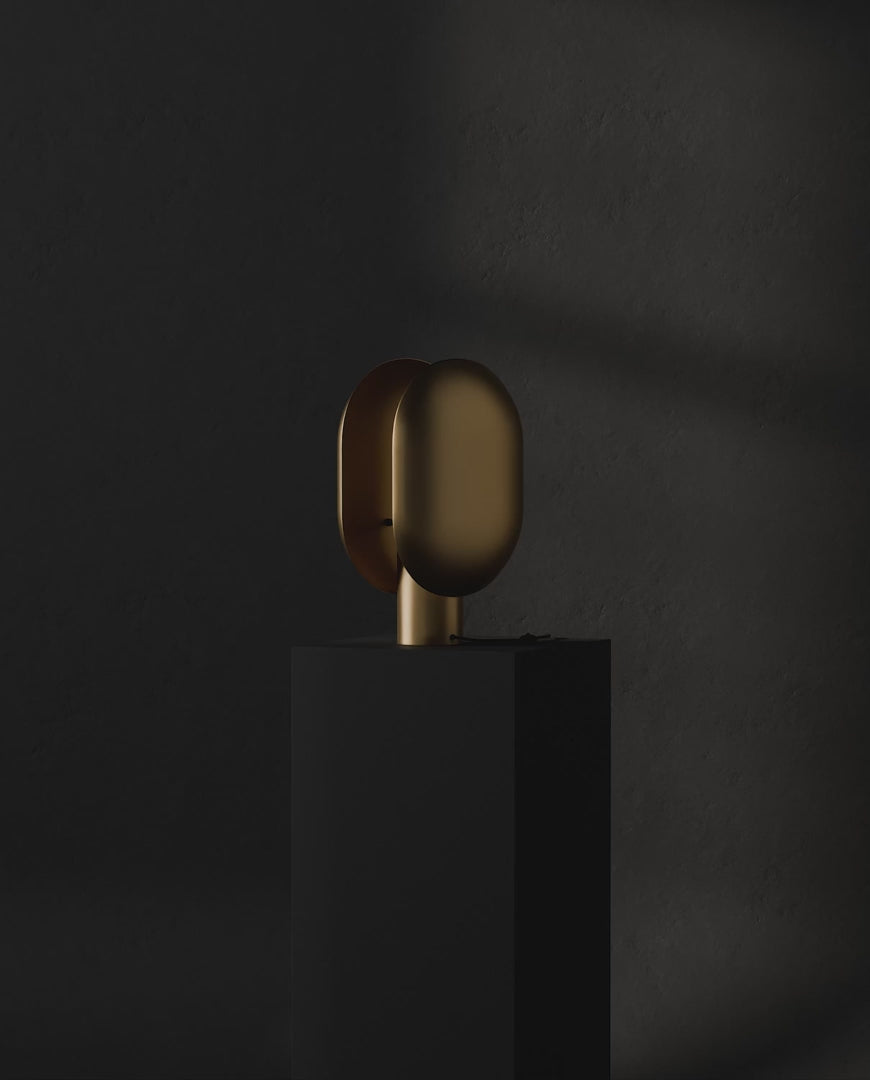Clam Table Lamp - Brass